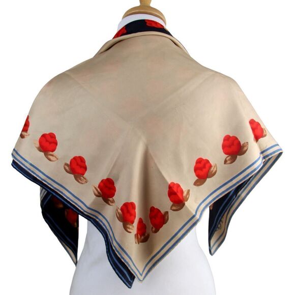29.5"x30.5" Emanuel Ungaro BLUE BEIGE FLORAL PRINT SILK SCARF SHAWL WRAP (G89 - Picture 3 of 11